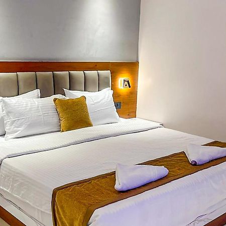Fabhotel Emersion Residency - High Street Near Laxman Nagar, Baner Pune Exteriör bild