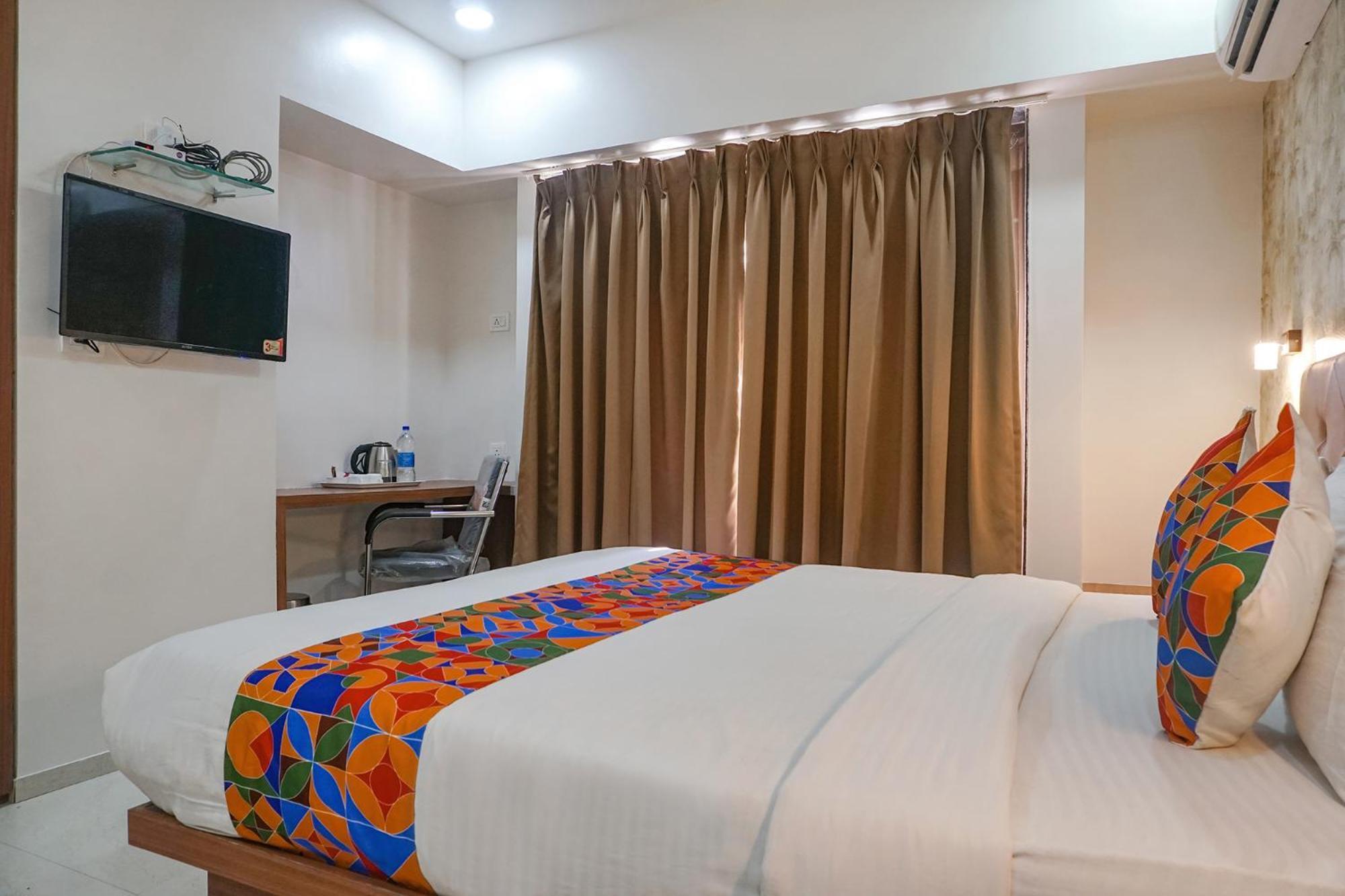 Fabhotel Emersion Residency - High Street Near Laxman Nagar, Baner Pune Exteriör bild