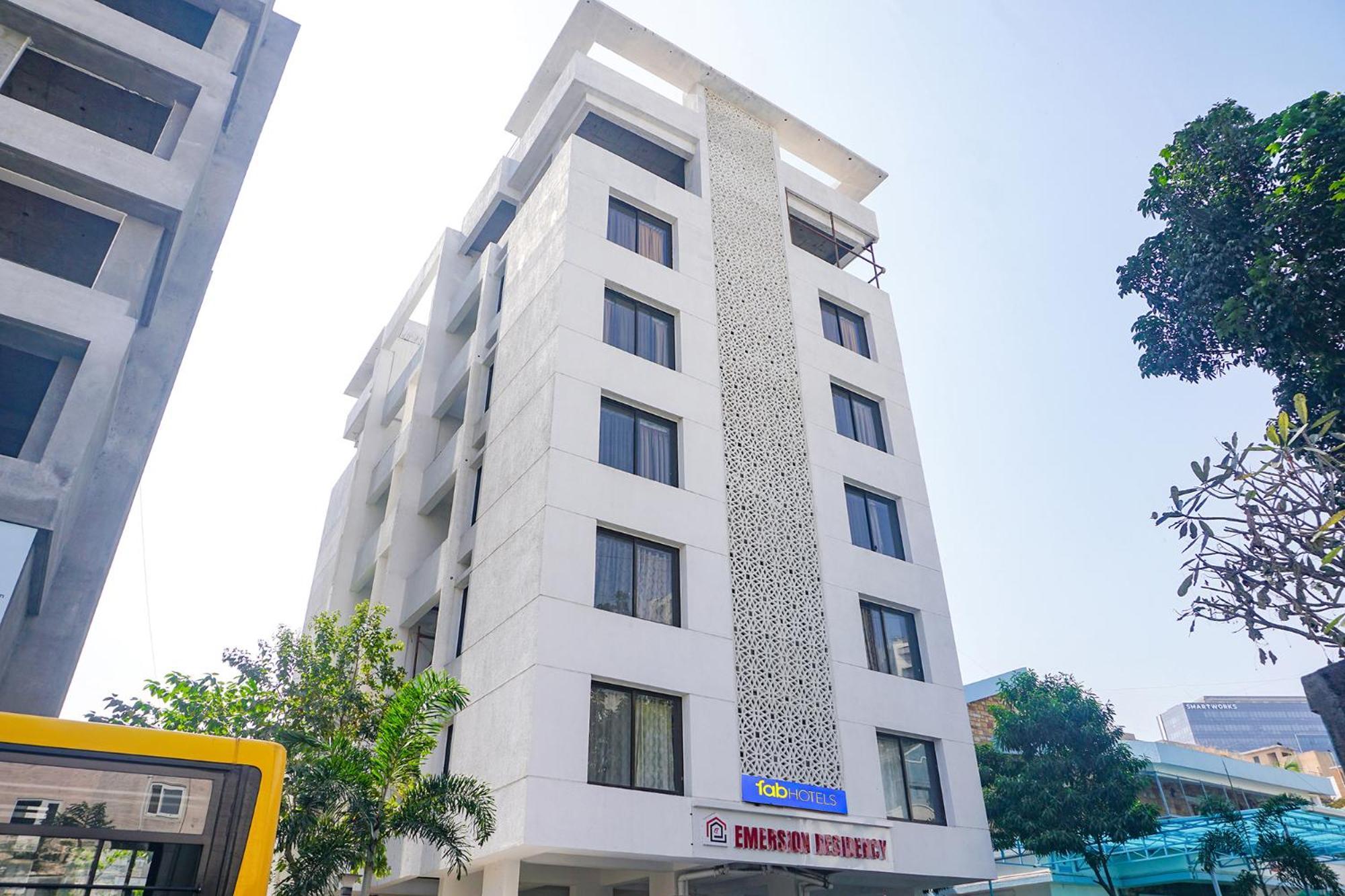 Fabhotel Emersion Residency - High Street Near Laxman Nagar, Baner Pune Exteriör bild