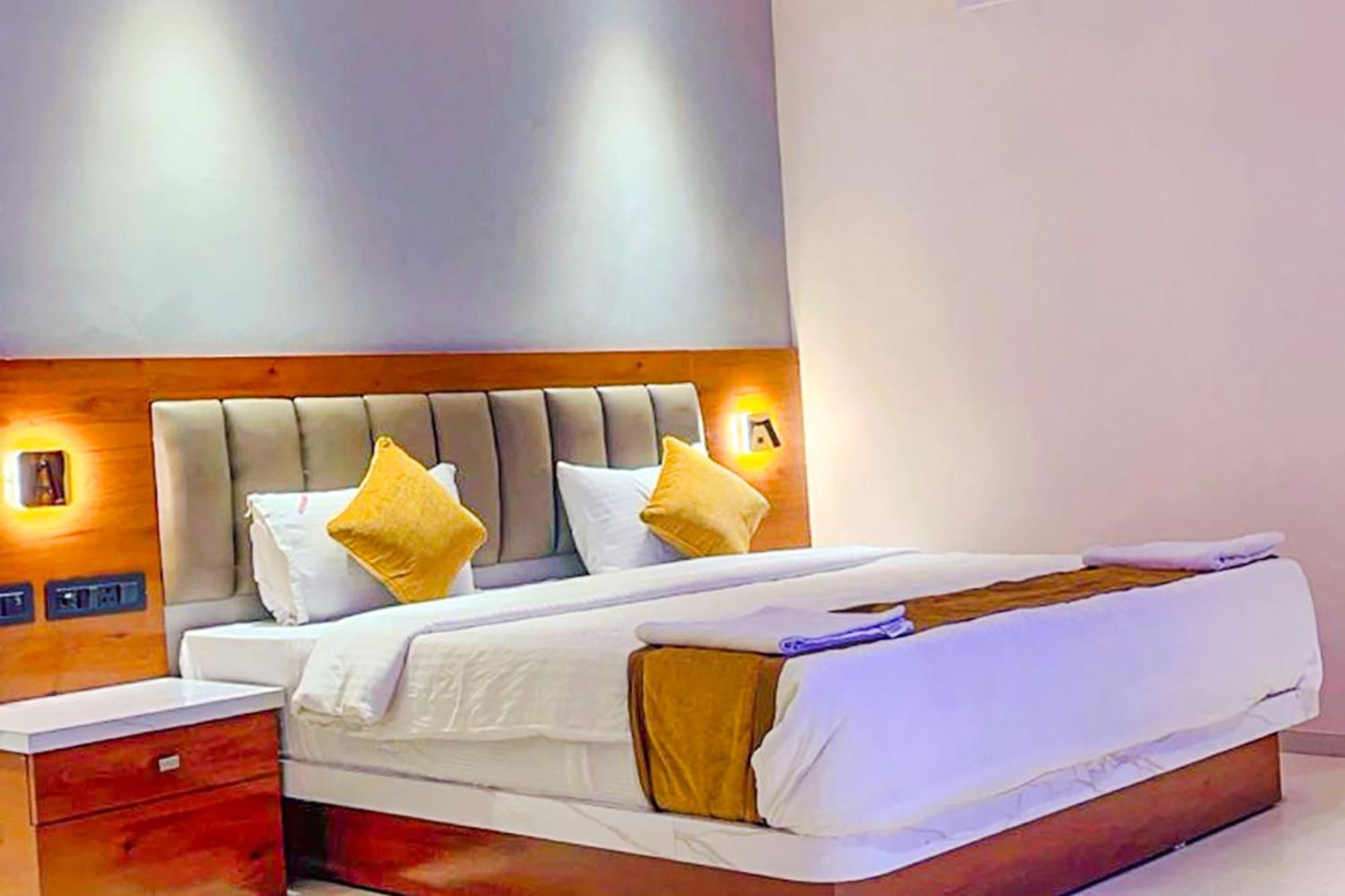 Fabhotel Emersion Residency - High Street Near Laxman Nagar, Baner Pune Exteriör bild
