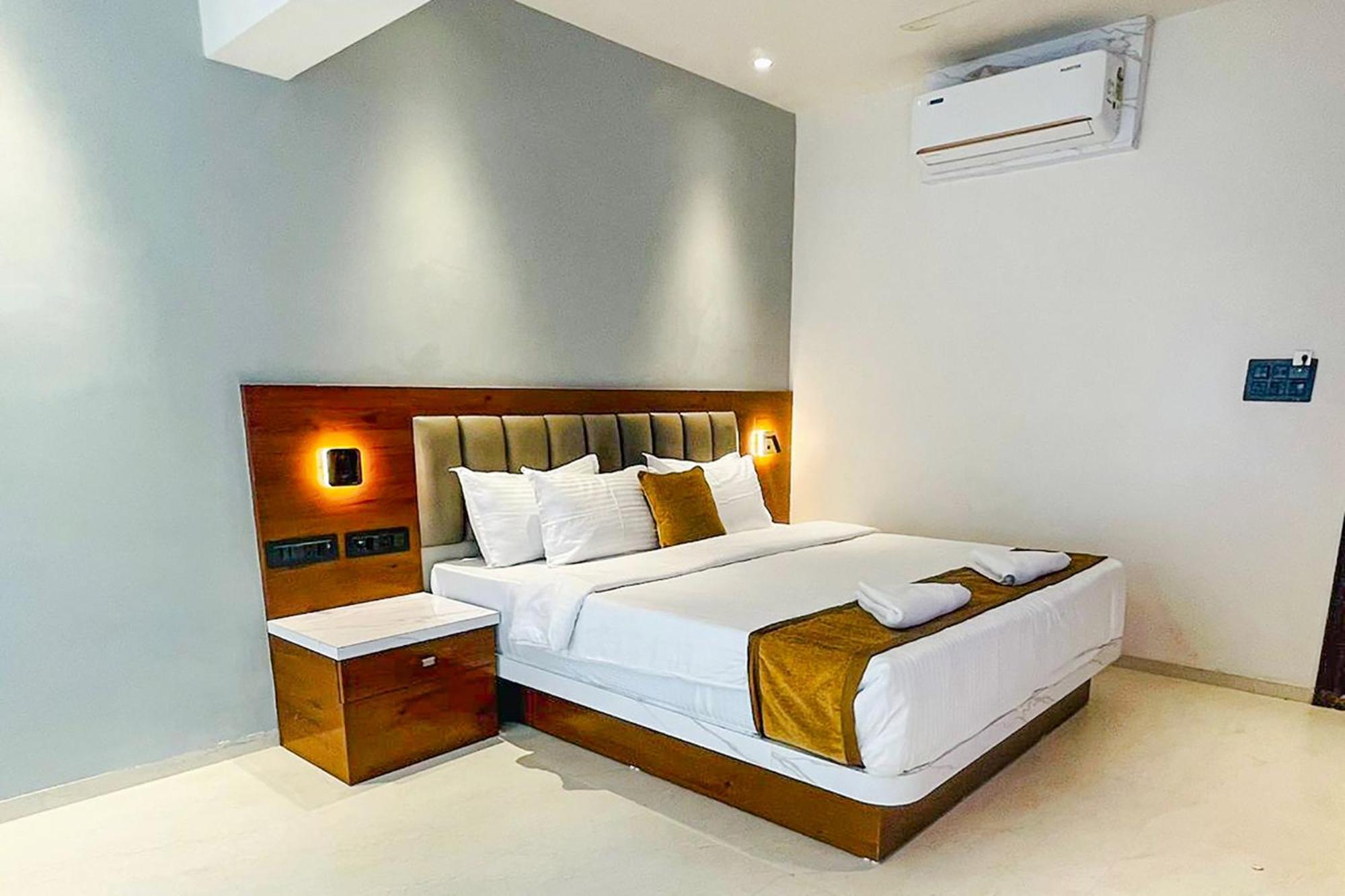 Fabhotel Emersion Residency - High Street Near Laxman Nagar, Baner Pune Exteriör bild